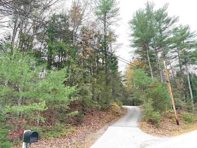 $675,000 | 116 Nashua Road, Bedford, NH 03110