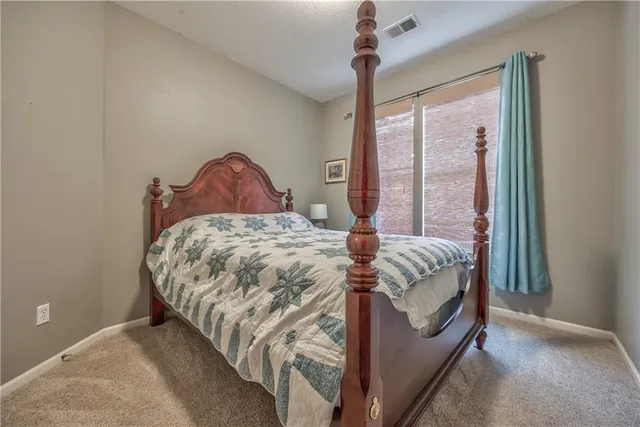 $350,000 | 23304 West 90th Street, Lenexa, KS 66227