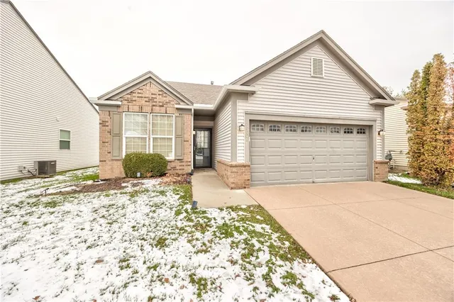 $350,000 | 23304 West 90th Street, Lenexa, KS 66227