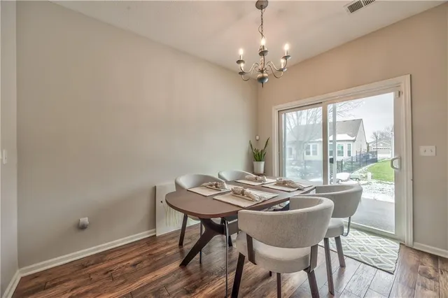 $350,000 | 23304 West 90th Street, Lenexa, KS 66227