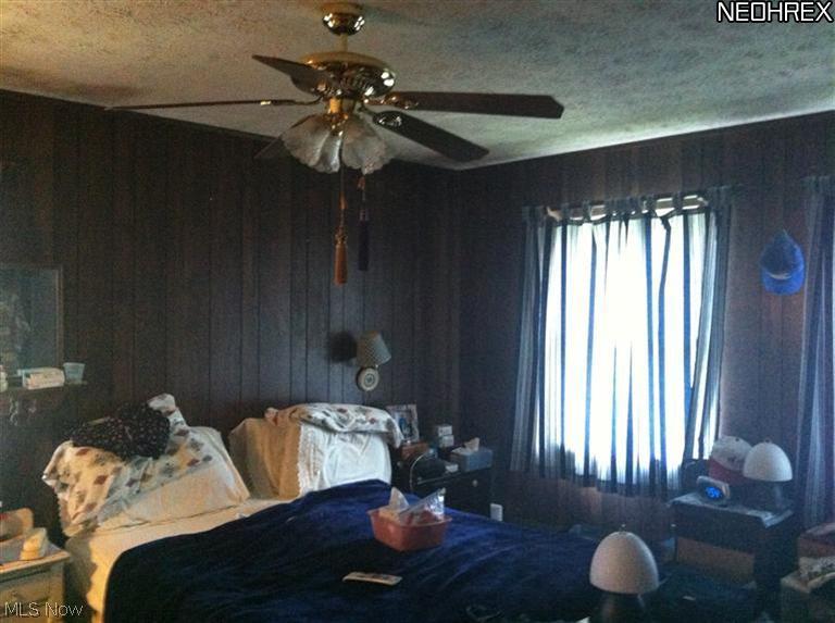 5258 Kinsman Road Middlefield, OH 44062 - Photo 12 of 19