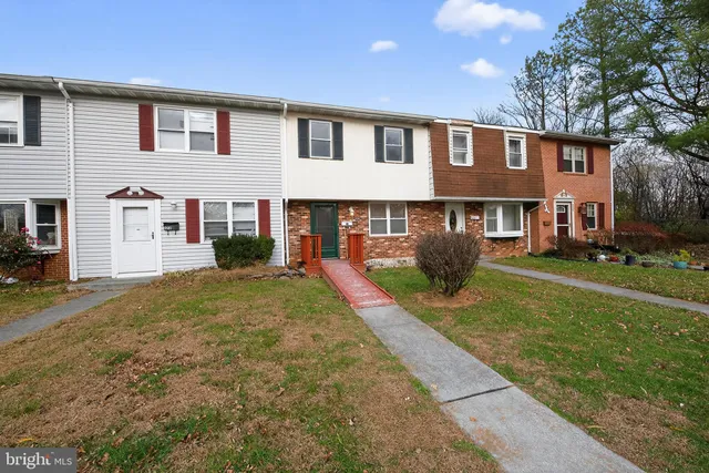 $2,100 | 224 Moore Drive, Berryville, VA 22611