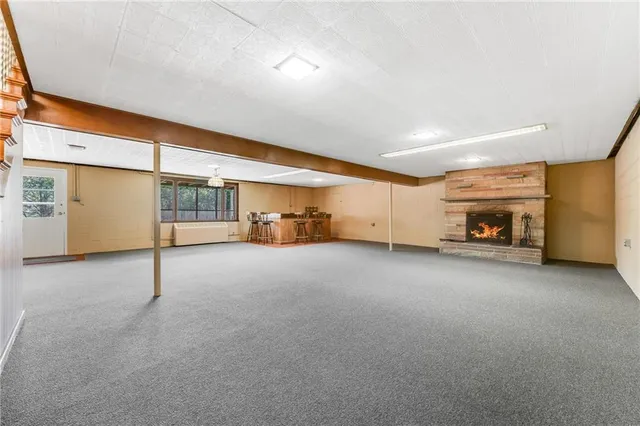 a view of a storage & utility room