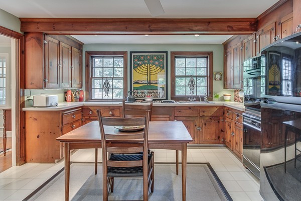89 Fellsview Road Stoneham, MA 02180 - Photo 10 of 30 Gallery Image 10