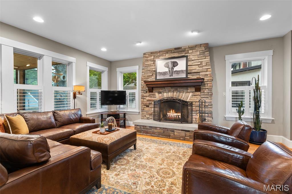 30 Gray Avenue Webster Groves, MO 63119 - Photo 11 of 35