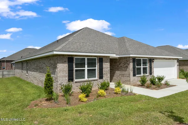 $2,600 | 10191 Woodbury Drive, Gulfport, MS 39503