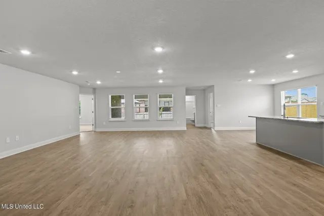 $2,700 | 10191 Woodbury Drive, Gulfport, MS 39503