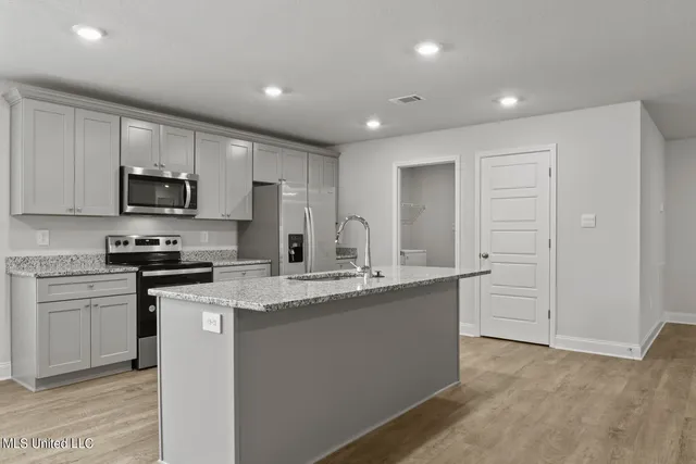 $2,700 | 10191 Woodbury Drive, Gulfport, MS 39503