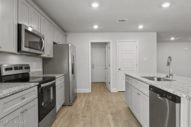 $2,700 | 10191 Woodbury Drive, Gulfport, MS 39503