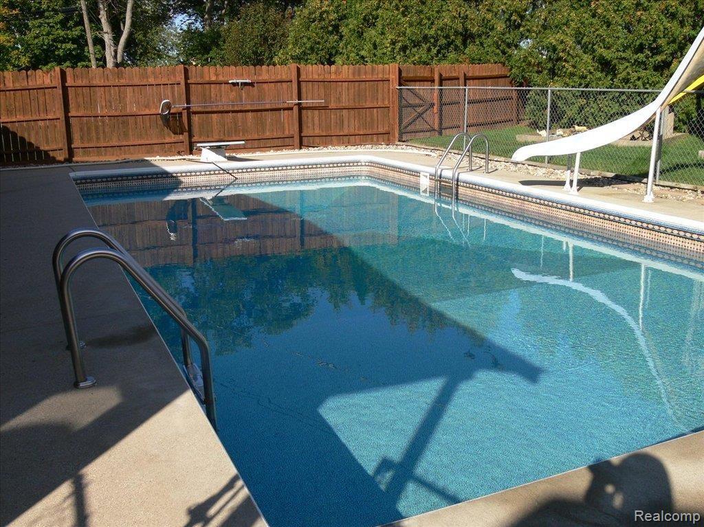 684 Green Crescent Perry, MI 48872 - Photo 14 of 17 684 Pool open