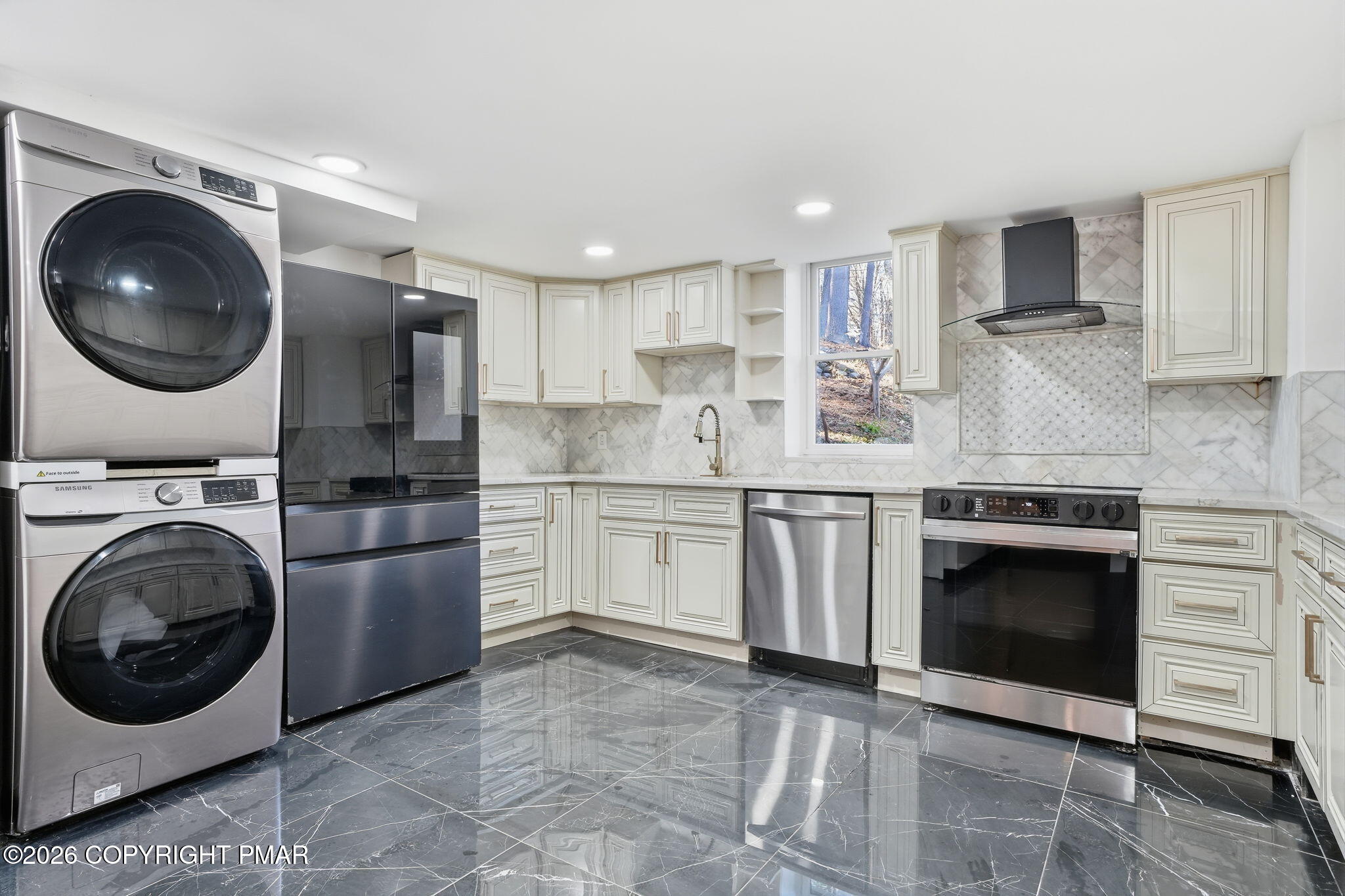 720 Stokes Mill Road East Stroudsburg, PA 18301 - Photo 53 of 87 52-web-or-mls-DSC02461