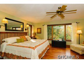 20 Merrills Ridge Road Asheville, NC 28803 - Photo 10 of 24 Gallery Image 10