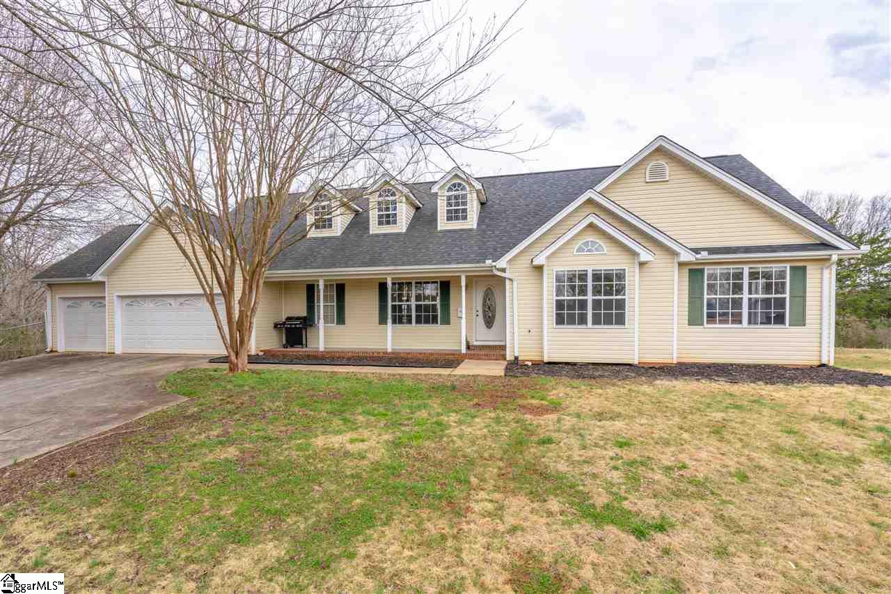 381 Old Farrs Bridge Road Greenville, SC 29611 - Photo 1 of 36 Gallery Image 1