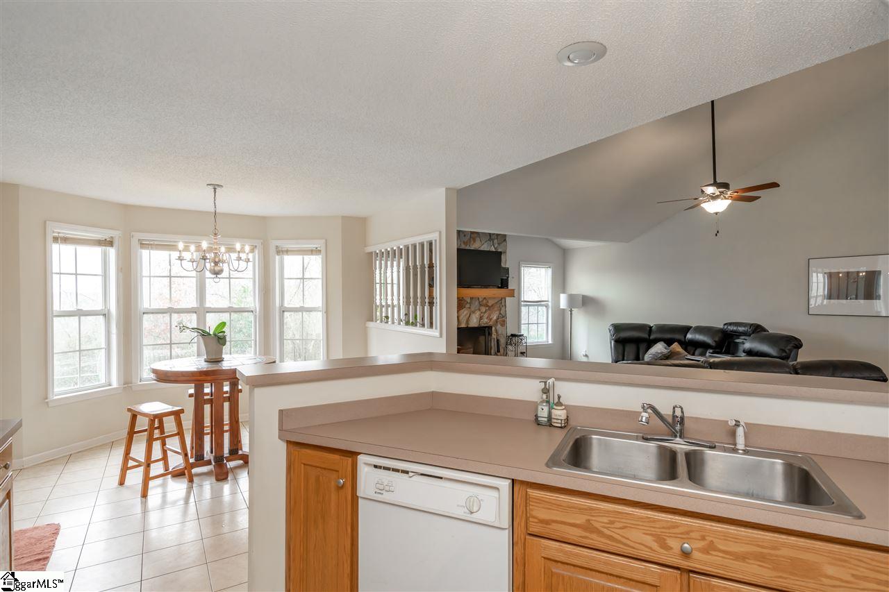 381 Old Farrs Bridge Road Greenville, SC 29611 - Photo 16 of 36 Gallery Image 16