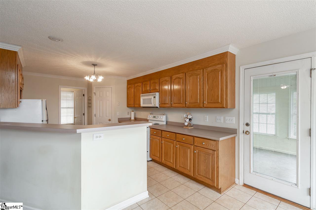 381 Old Farrs Bridge Road Greenville, SC 29611 - Photo 17 of 36 Gallery Image 17