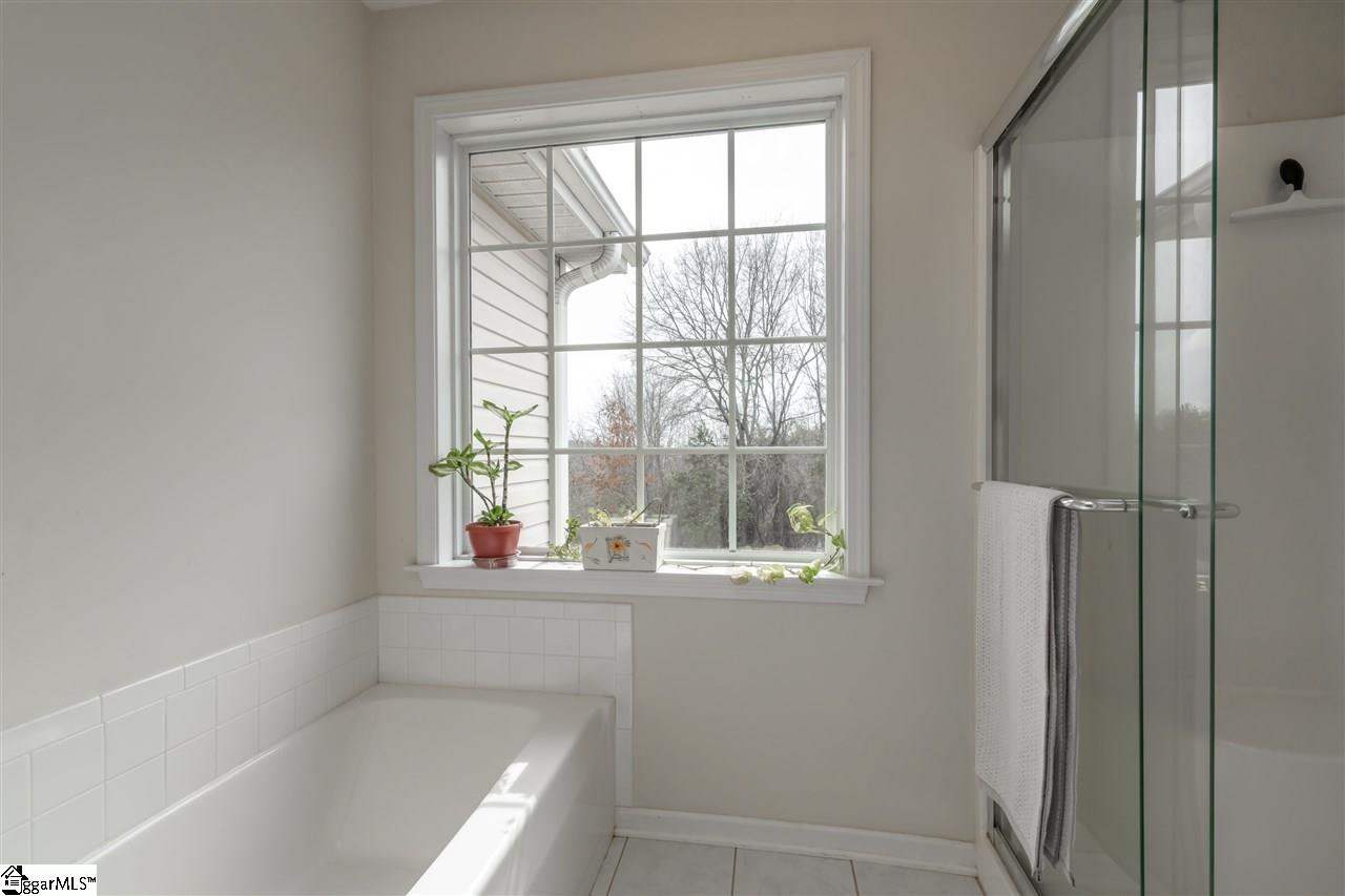 381 Old Farrs Bridge Road Greenville, SC 29611 - Photo 23 of 36 Gallery Image 23