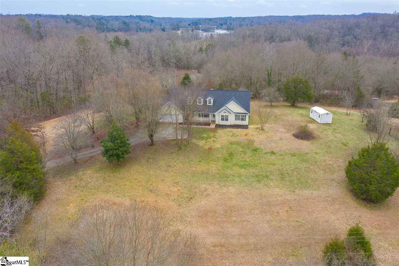 381 Old Farrs Bridge Road Greenville, SC 29611 - Photo 4 of 36 Gallery Image 4
