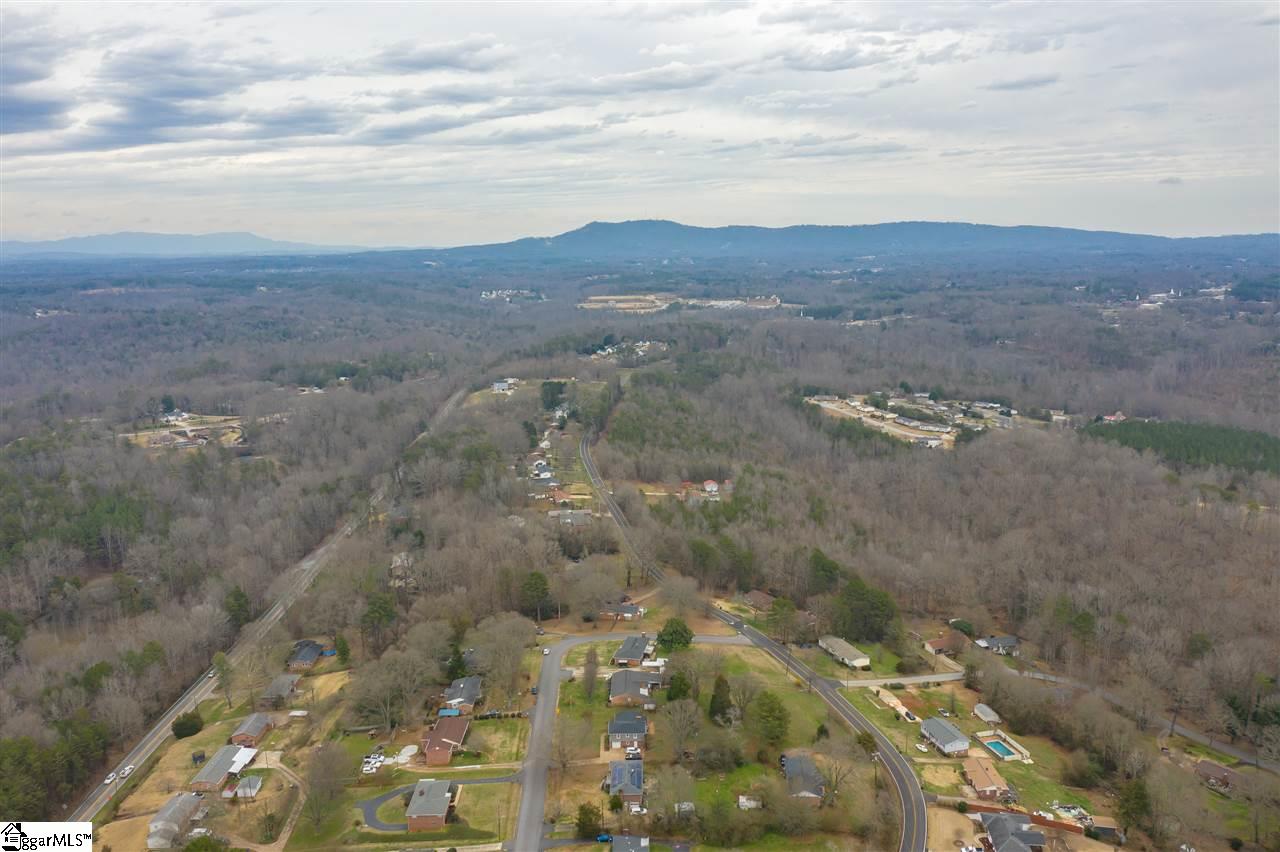 381 Old Farrs Bridge Road Greenville, SC 29611 - Photo 35 of 36 Gallery Image 35