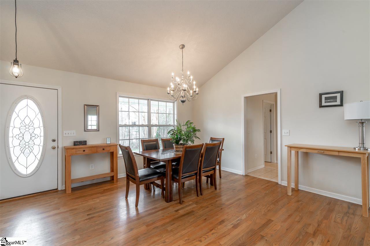 381 Old Farrs Bridge Road Greenville, SC 29611 - Photo 7 of 36 Gallery Image 7