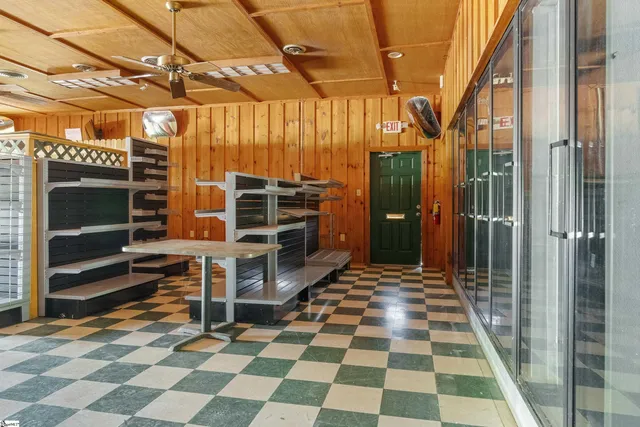 $339,999 | 869 Poplar Street, Clinton, SC 29325