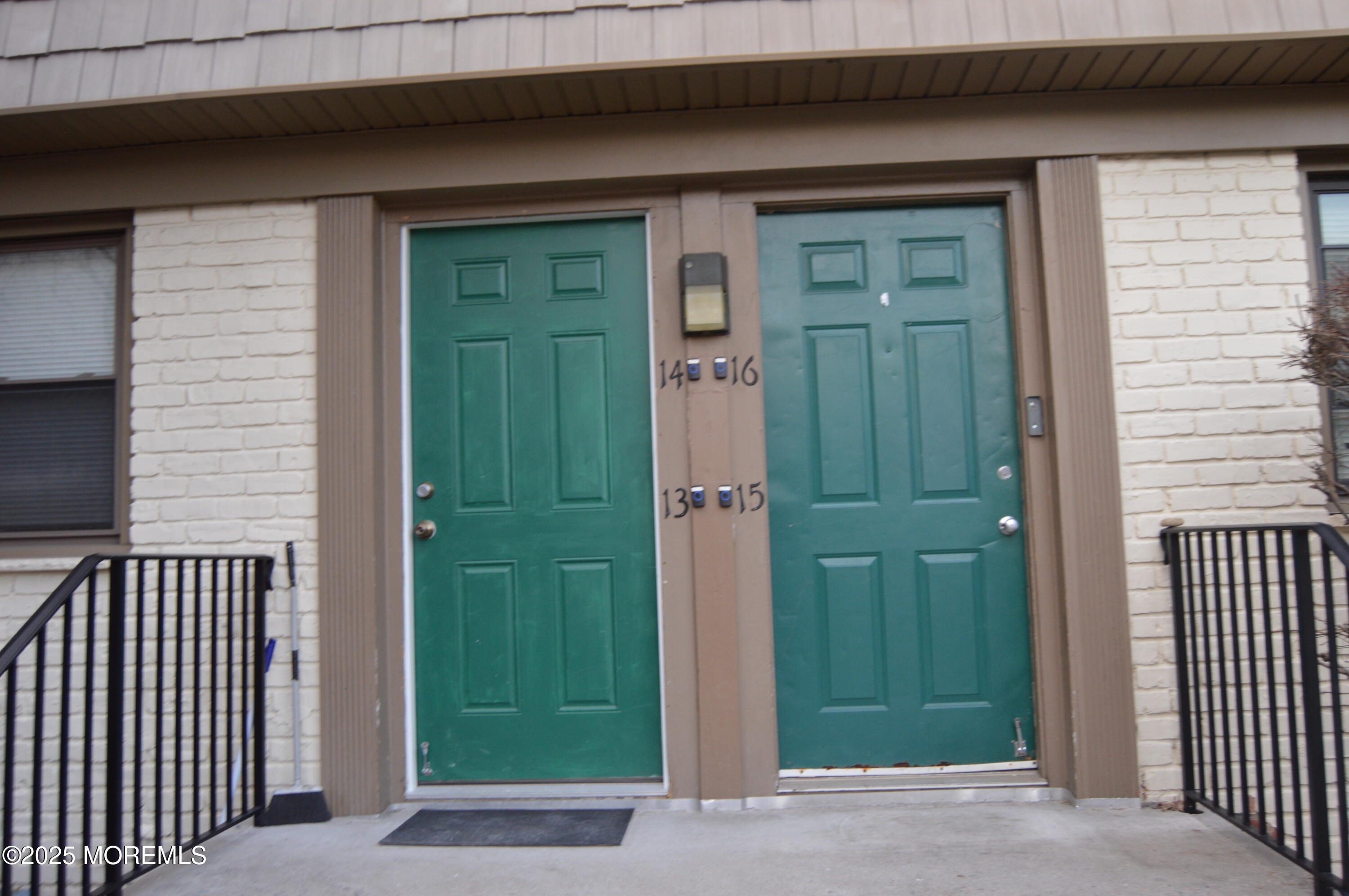 420 Cross Road, Unit B16 Matawan, NJ 07747 - Photo 2 of 10 2012-02-05 08.04.13