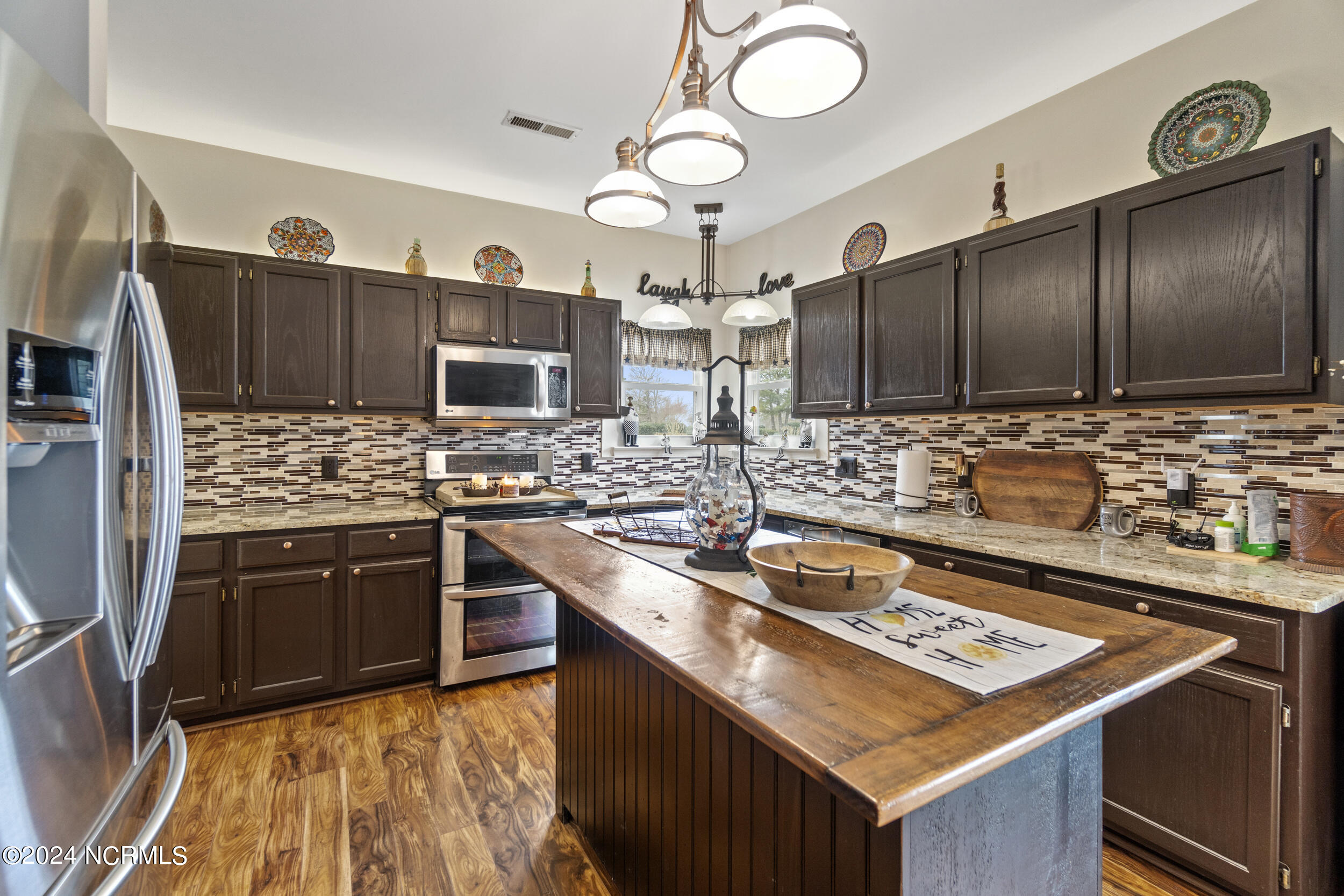 174 St Andrews Road Moyock, NC 27958 - Photo 19 of 64 Kitchen