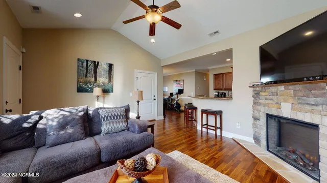 $1,685 | 2005 Leighton Drive, Greenville, NC 27834