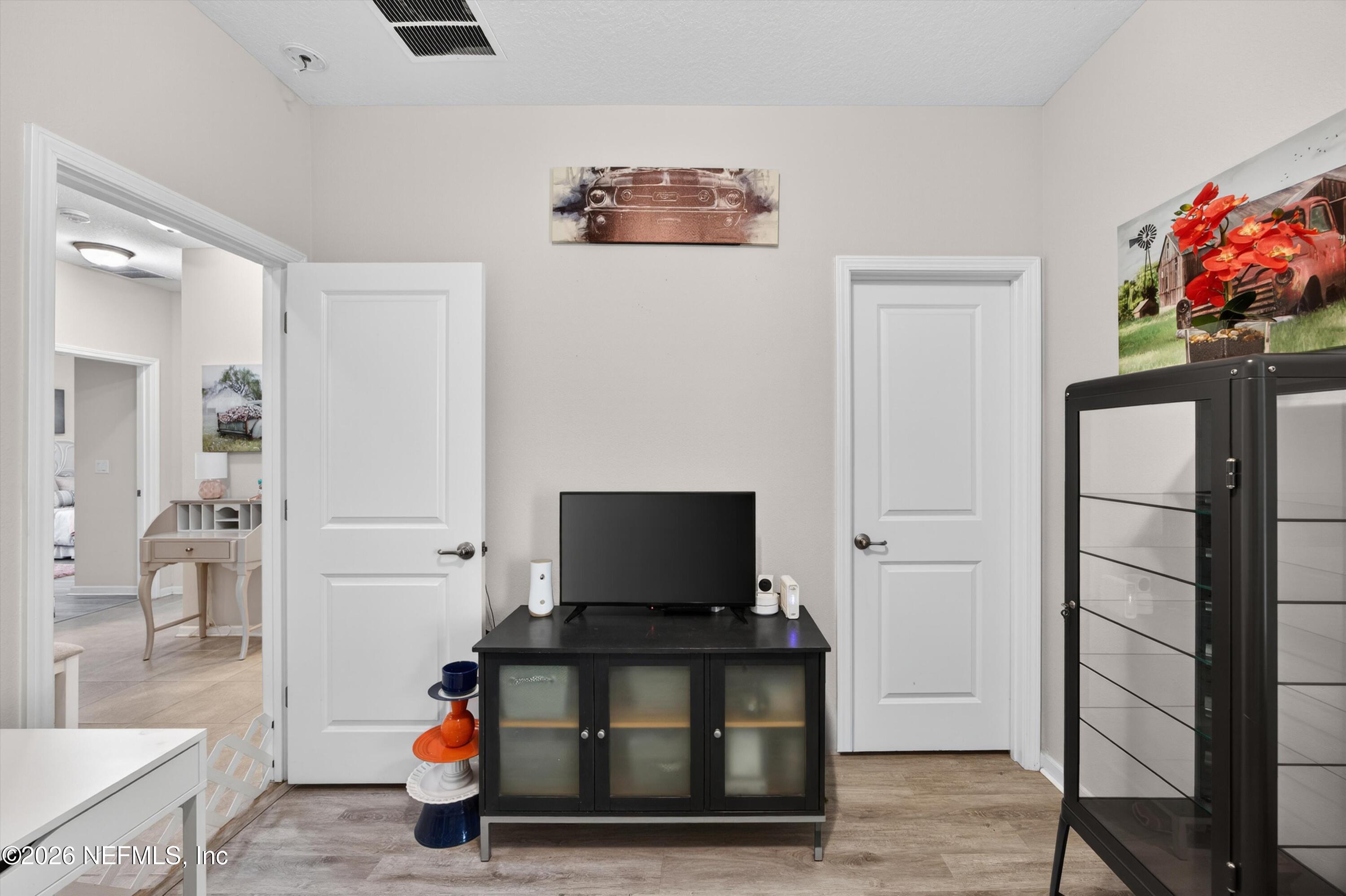 9974 Kevin Road Jacksonville, FL 32257 - Photo 29 of 51 37-9974 Kevin Rd-16