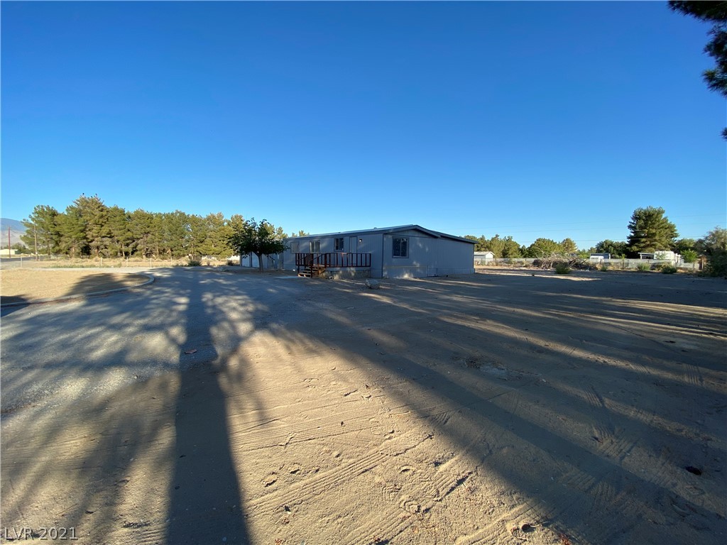 1451 West Wilson Road Pahrump, NV 89048 - Photo 4 of 27 Gallery Image 4