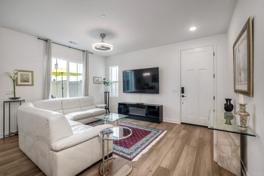 35265 Blossom Place Fallbrook, CA 92028 - Photo 5 of 48