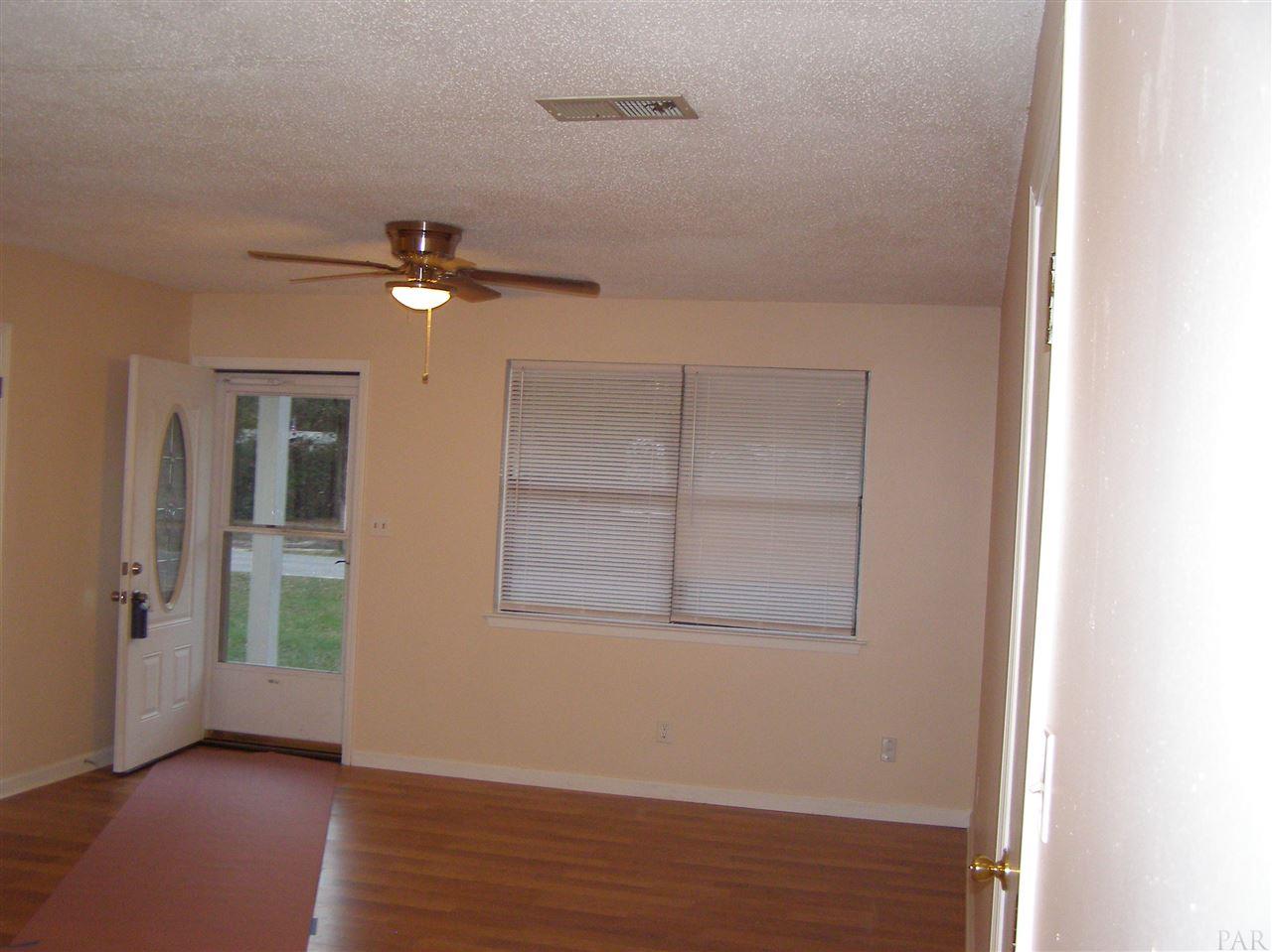 4245 Reinsma Road Milton, FL 32583 - Photo 5 of 17 Gallery Image 5