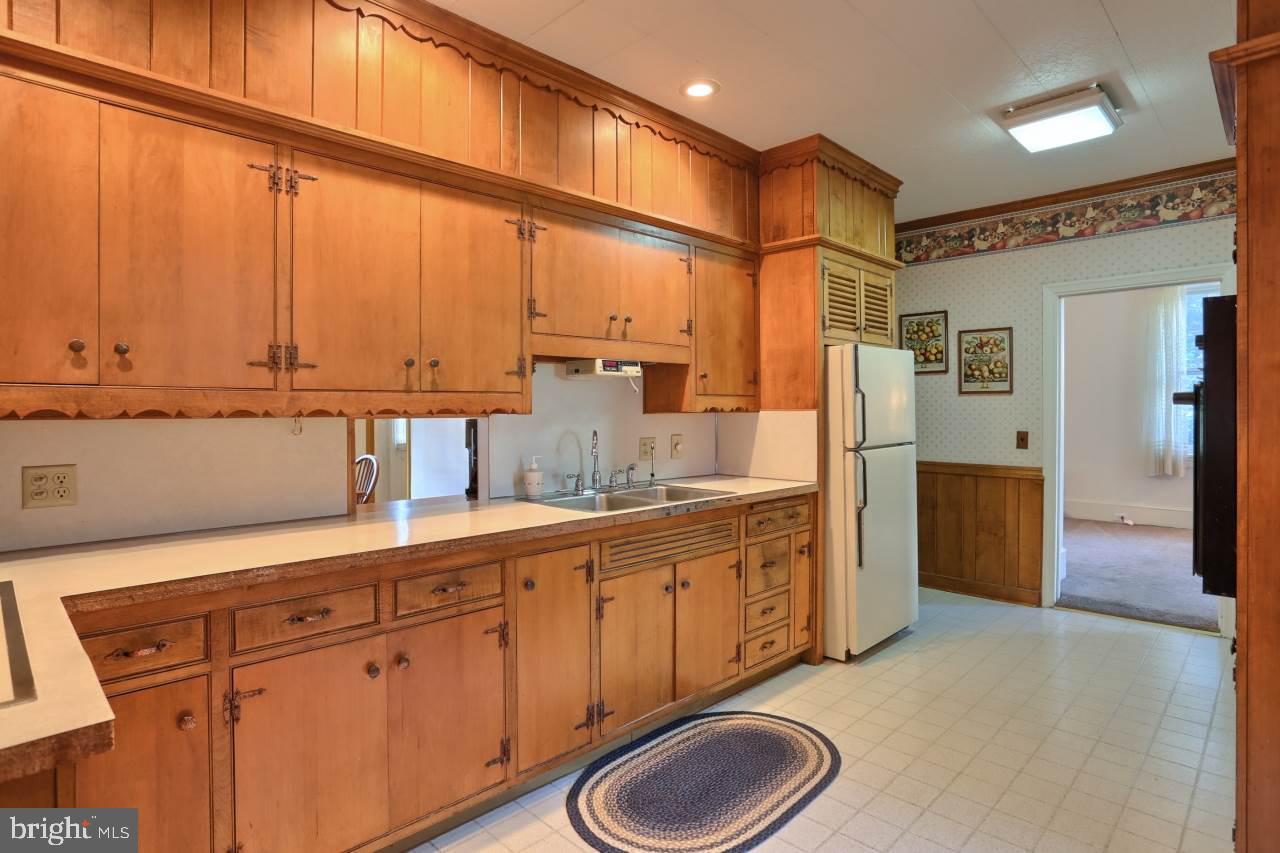 1934 Oberlin Road Harrisburg, PA 17111 - Photo 6 of 25 Gallery Image 6