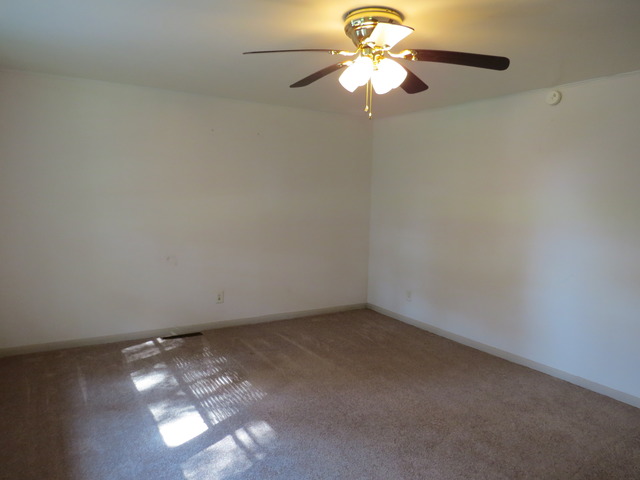 63 South 3120th Road West Kankakee, IL 60901 - Photo 7 of 12