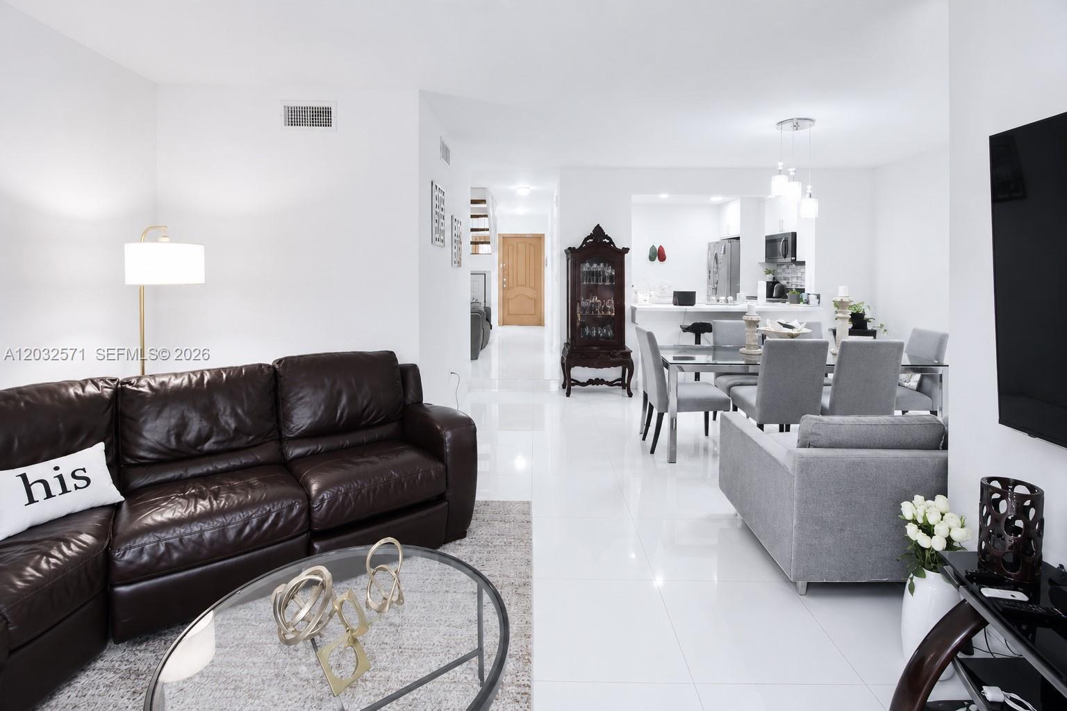 1127 Southwest 134th Place Miami, FL 33184 - Photo 7 of 26
