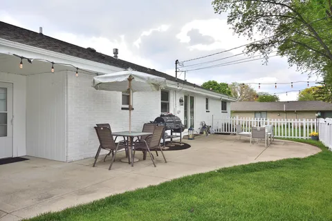 $500,000 | 12905 Wembley Road, Brookfield, WI 53005