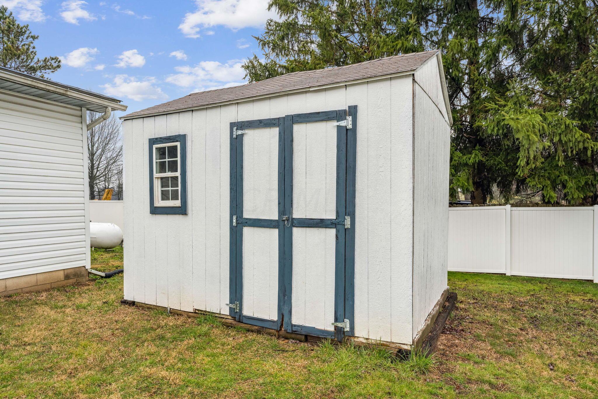 175 Helen Road Southwest Pataskala, OH 43062 - Photo 42 of 44 Shed 3