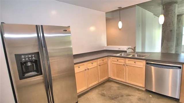 a close view of sink and tap