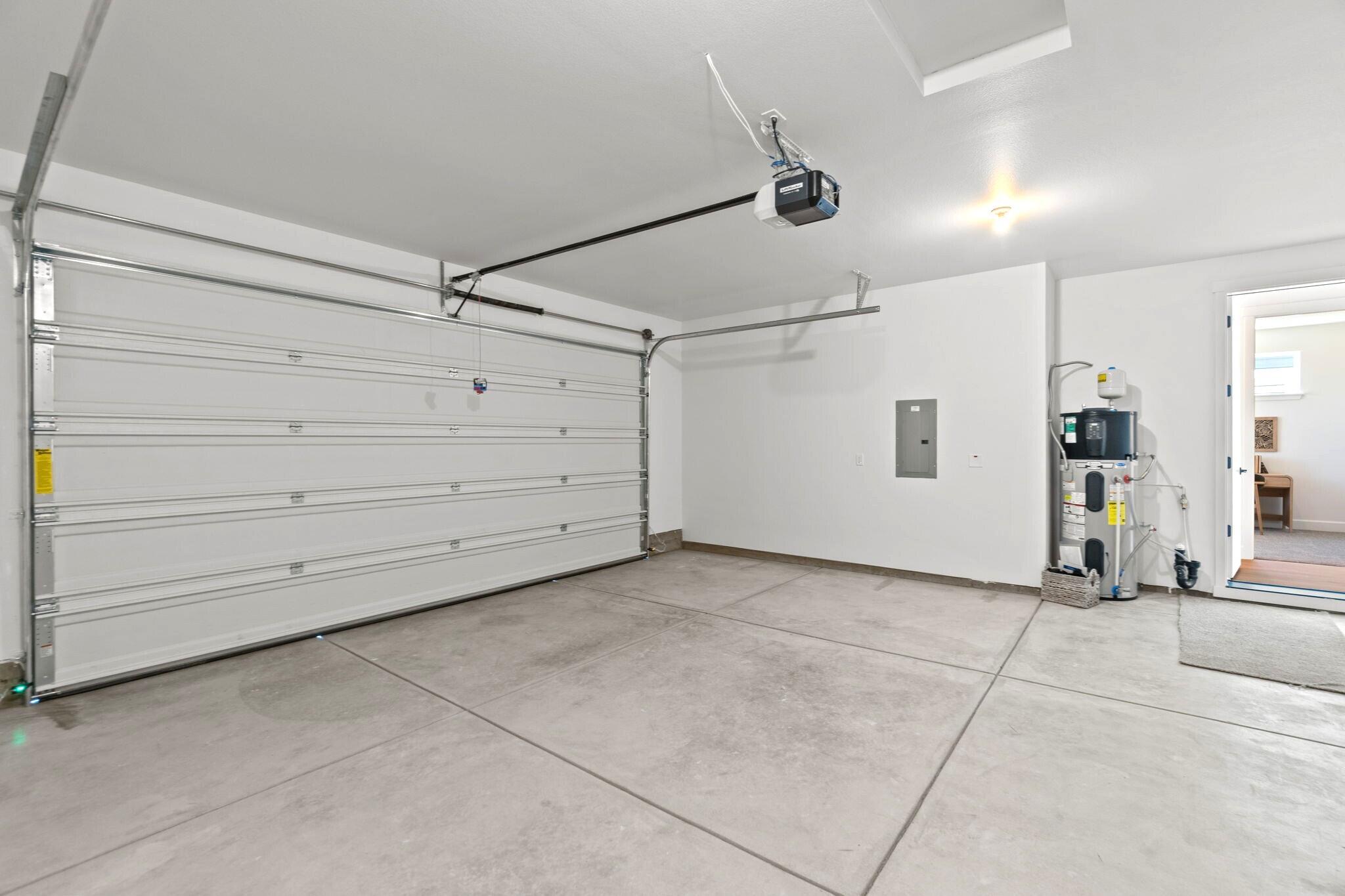 2853 Northeast Wells Acres Road, Unit 15 Bend, OR 97701 - Photo 24 of 28 .