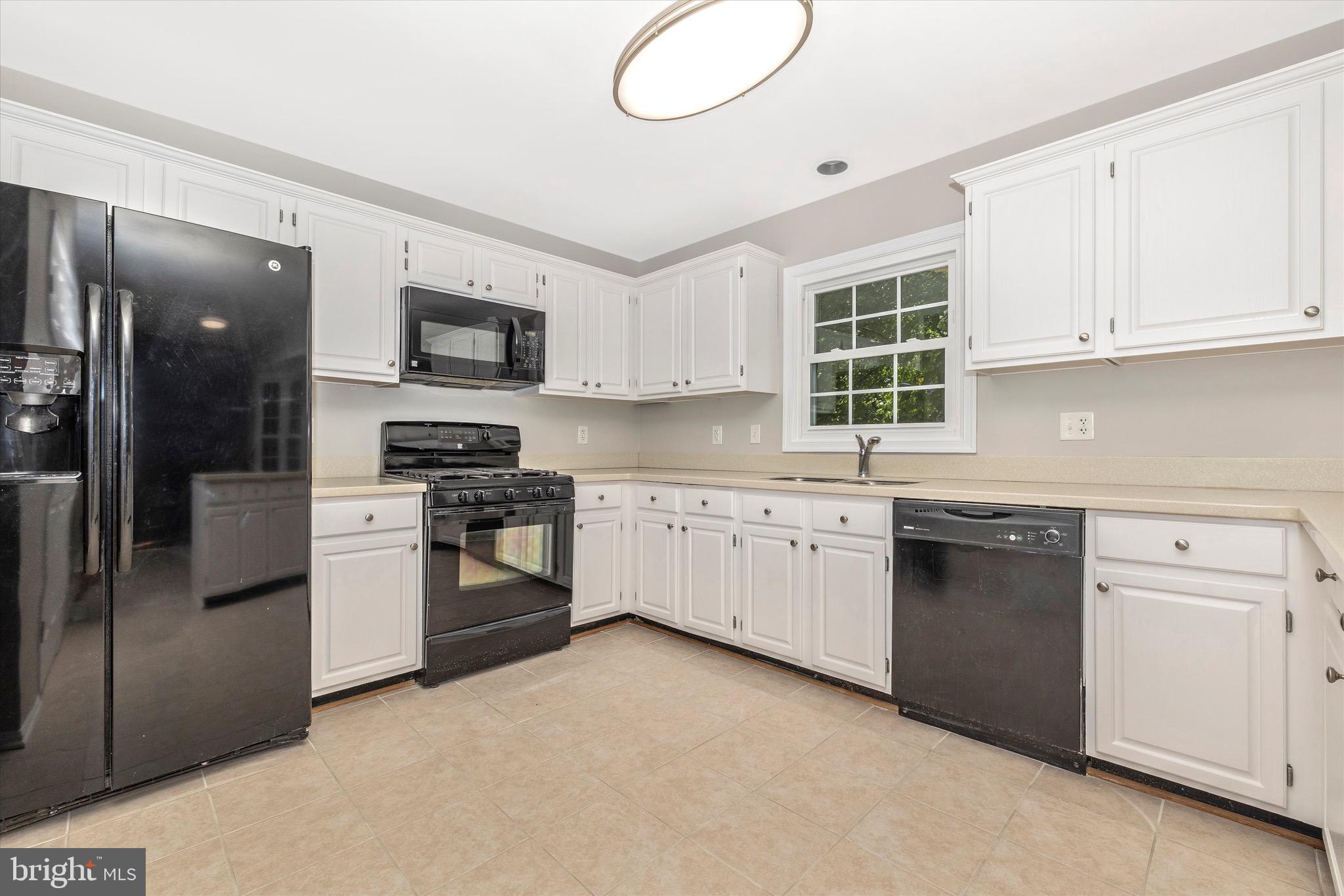 14028 Eternity Road Germantown, MD 20874 - Photo 8 of 40 Gallery Image 8