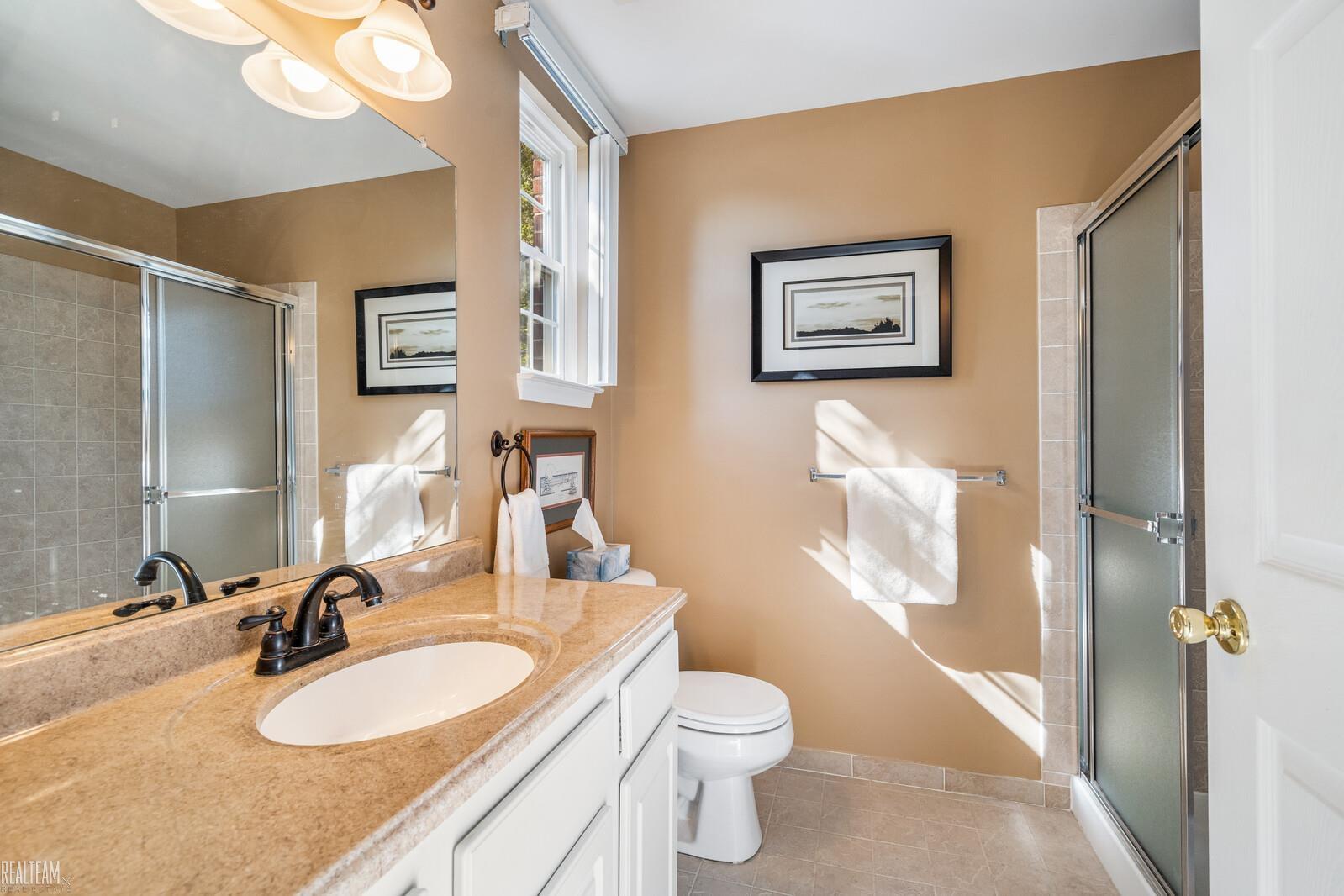 1636 Deepwood Circle Rochester, MI 48307 - Photo 17 of 31 50088040-16.JPG