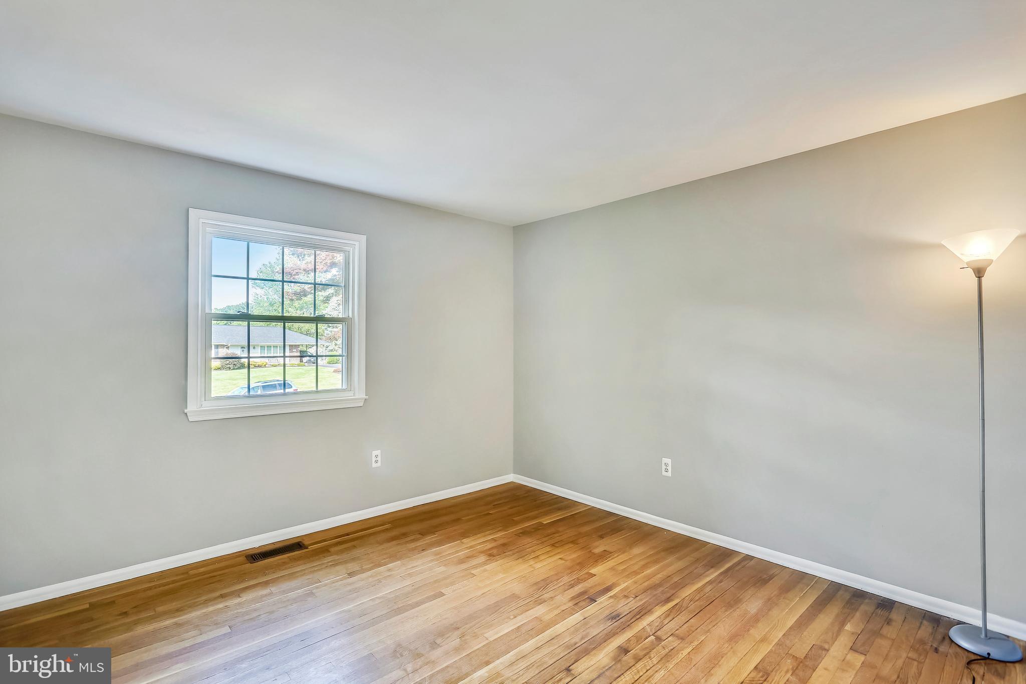 19121 Bloomfield Road Olney, MD 20832 - Photo 21 of 30