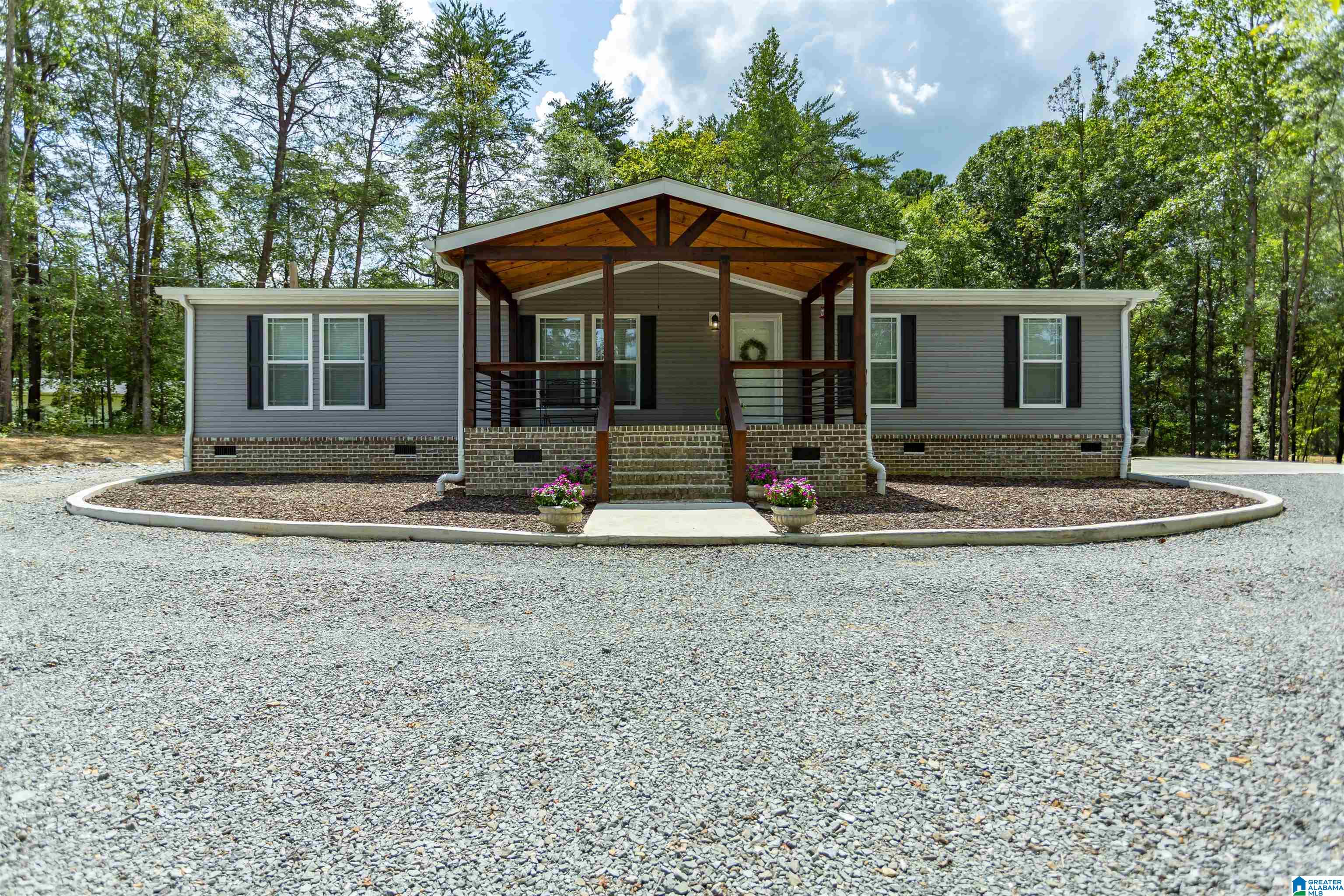 6704 Castle Heights Road Morris, AL 35116 - Photo 1 of 67 Gallery Image 1
