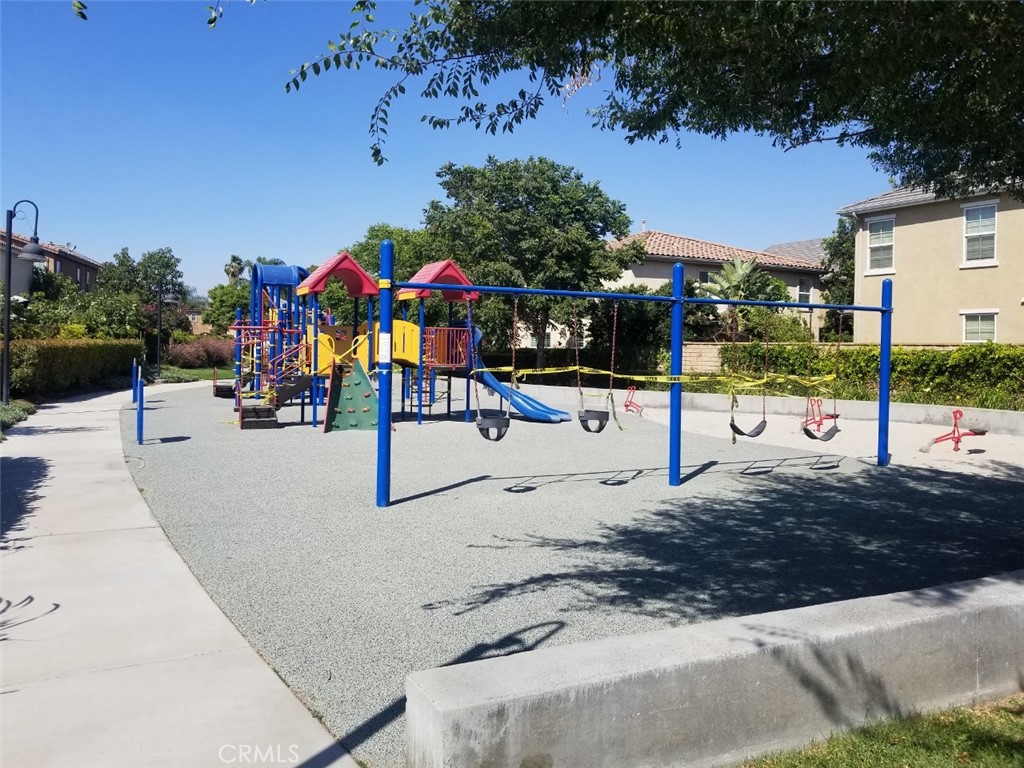 1688 Julia Way Riverside, CA 92501 - Photo 29 of 36