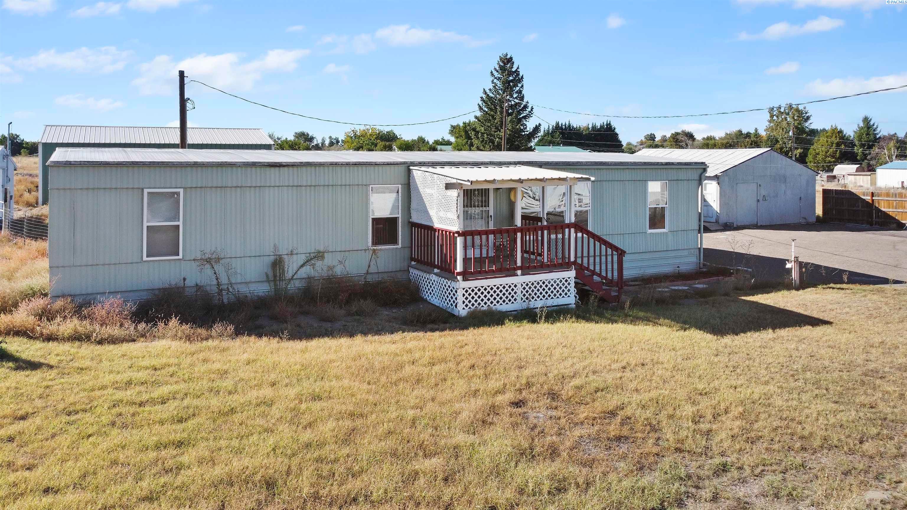 24804 South Dague Road Kennewick, WA 99337 - Photo 2 of 36 Gallery Image 2