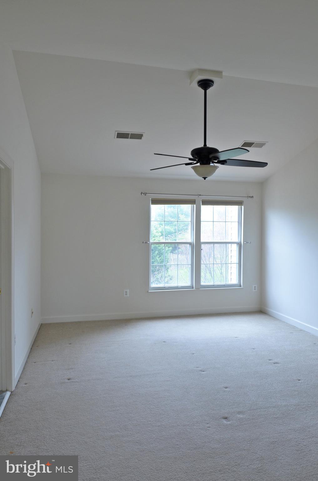 14243 Glade Spring Drive Centreville, VA 20121 - Photo 16 of 30 Spacious Owner's Suite