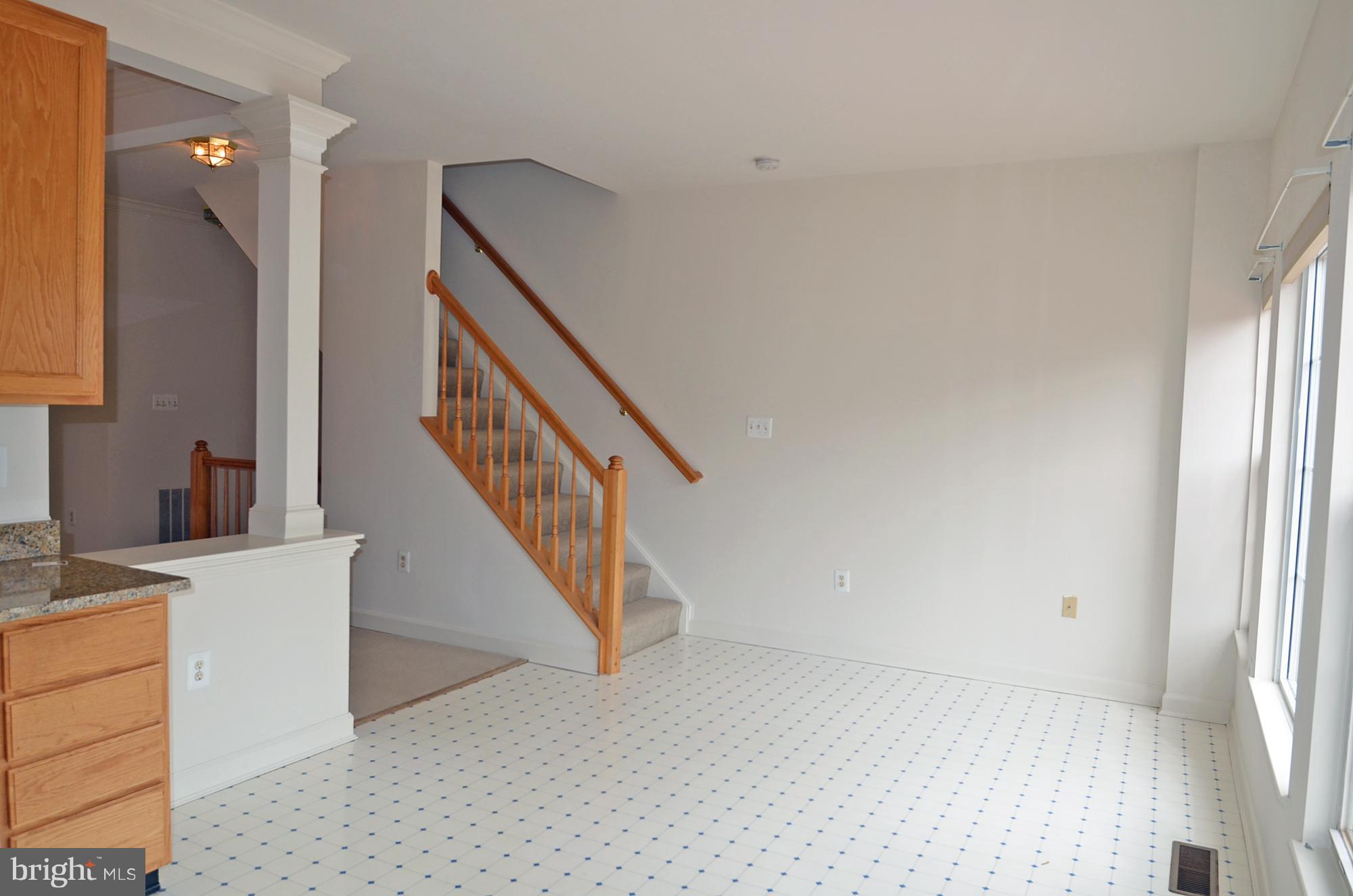 14243 Glade Spring Drive Centreville, VA 20121 - Photo 10 of 30 Kit w/Table Space & Door to the Deck