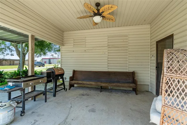 $230,000 | 603 West Center Street, Dequincy, LA 70633