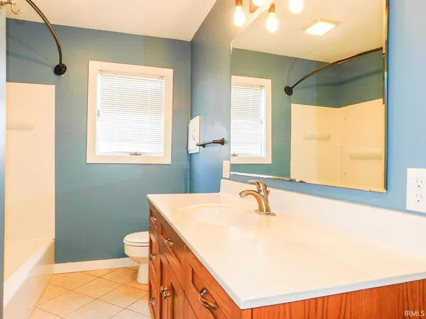 $220,000 | 3286 Highway 124, Bluffton, IN 46714