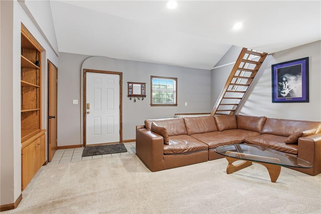 7116 Woodson Road Raytown, MO 64133 - Photo 5 of 48