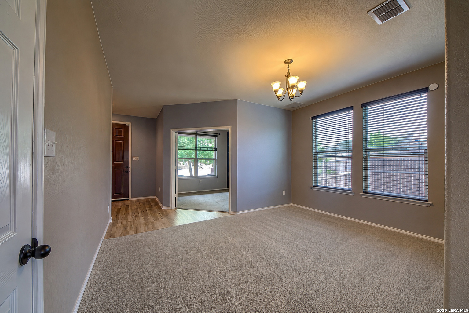 9750 Copperway Converse, TX 78109 - Photo 4 of 31